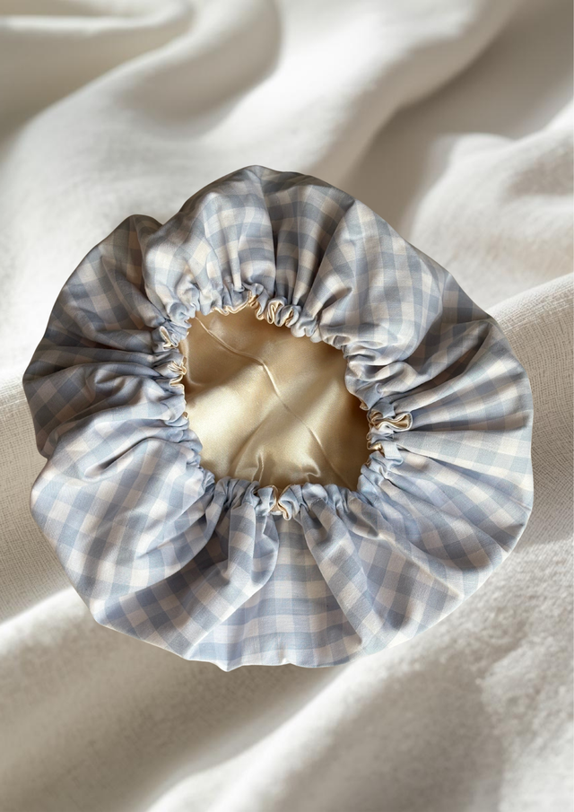 Bonnet de soins en satin