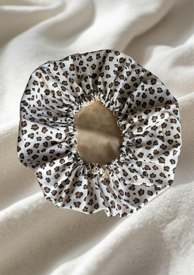 Bonnet de soins en satin